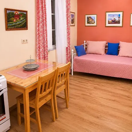 Apartamento Ismini Old Town *